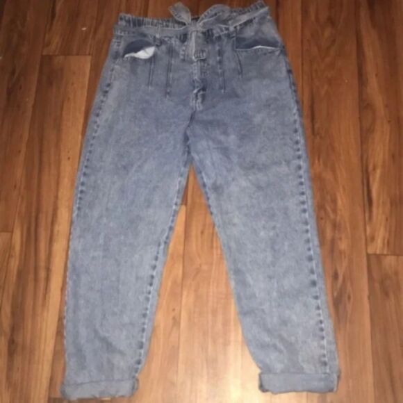 Women's Forever 21 Paper Bag Waist Jeans - Picture 2 of 12